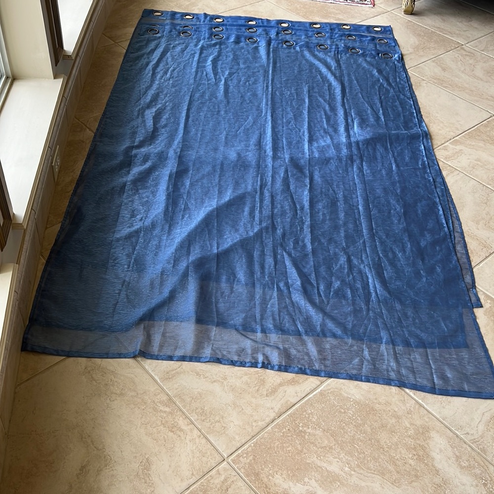 Window curtain/panels - Picture 3 of 15